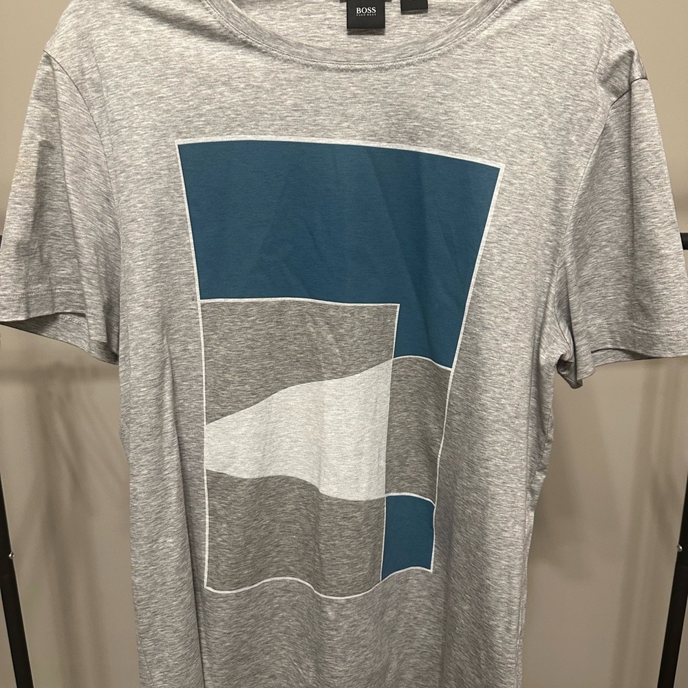 BOSS Men's Gray Graphic T-Shirt